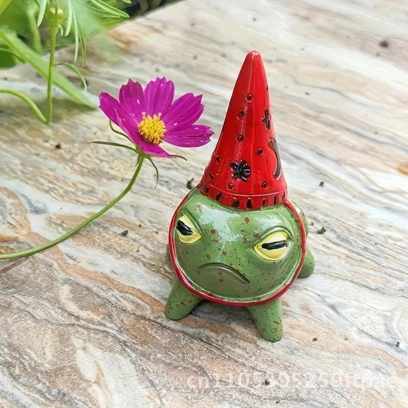 Small Frog Resin Ornaments Wearing Party Hat- Red & Blue Options Outdoor Decorative Resin Crafts