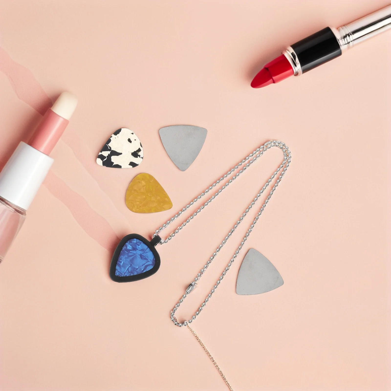 

1 Set Guitar Pick Holder Necklace Silicone Dual-Sided Scratch-Proof Portable Picks Storage Choker For Electric Acoustic Bass