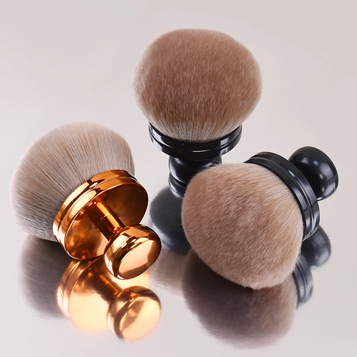 1pcs Makeup Brush for Bronze Blend Self Tan Back Applicator Provides Unblemished Application Without Streaking Brush RoseGold An