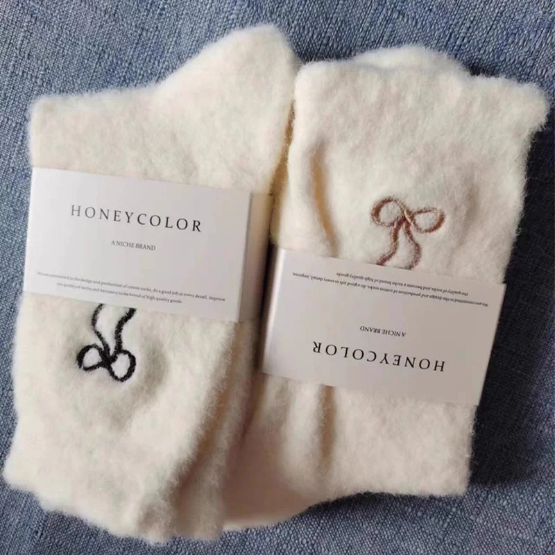 

5pairs Women Cozy Hairy Mink Velvet Sock Sweet Bow Winter White Soft Hosiery Thickened Plush Warm Sleep Home Fluffy Floor Socks