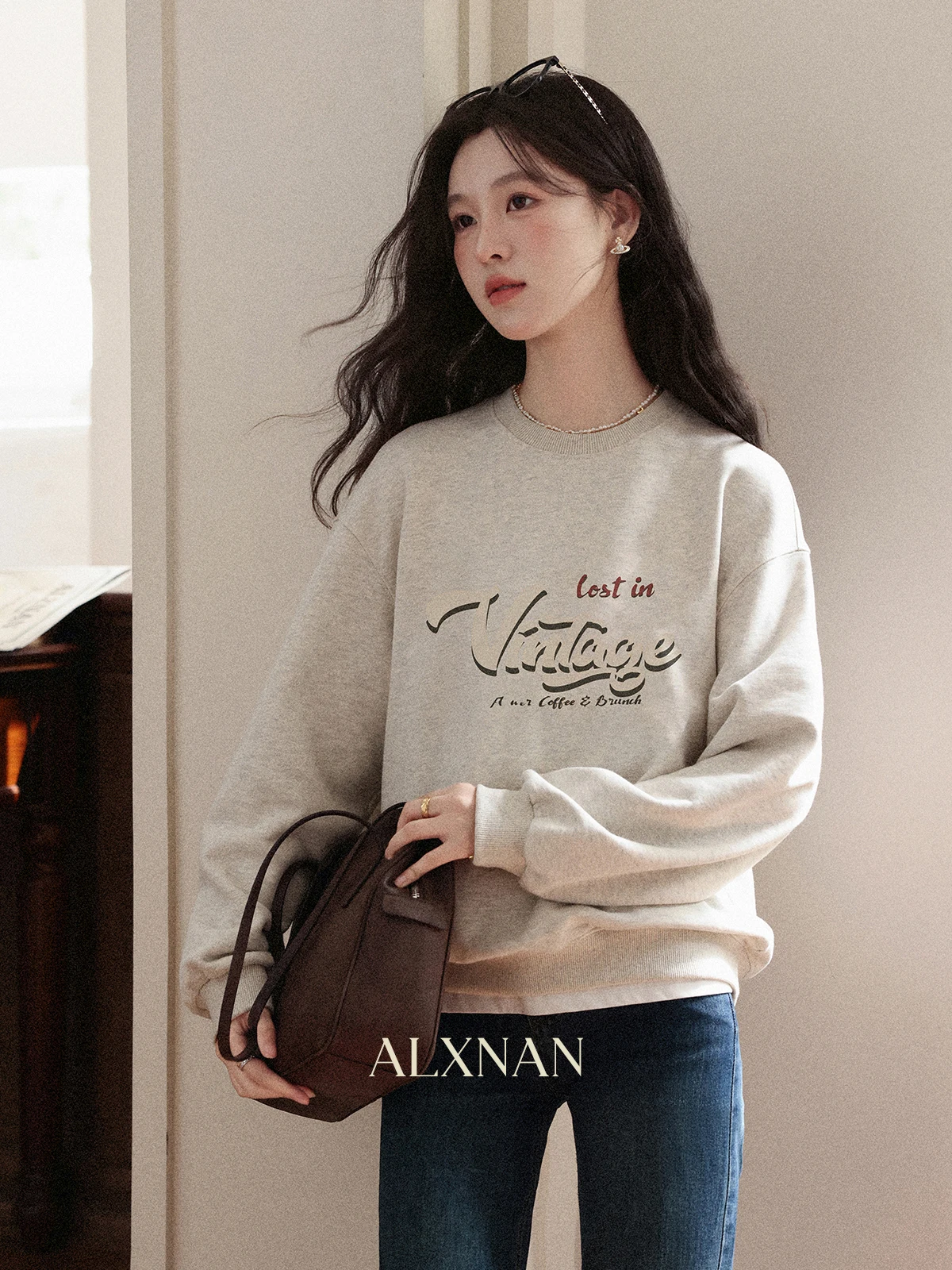 

Свободный крой, круглый вырез, удлиненный свитшот, женская повседневная футболка с принтом, осенняя новинка, стильный и удобный женский топ