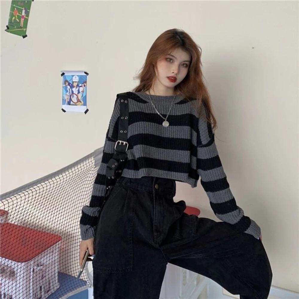 Fashion Cropped Sweater Sexy Tops Women Black White Striped Pullover Knitted Sweater Women Korean Jumper Y2K Wholesale Goth