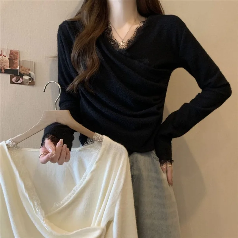 Women's German Velvet Bottoming Shirt Spring Autumn Irregular Design Belly-covering, Slimming Lace Stitching V-neck Top