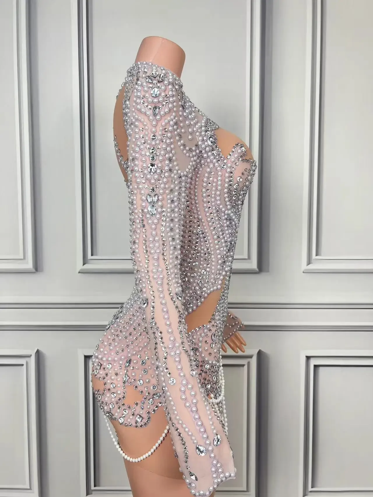 Frauen Abend Prom Feiern Kleid Sexy Mesh Transparent Sänger Show Party Tragen Luxuriöse Volle Strass Perle Kurzes Kleid