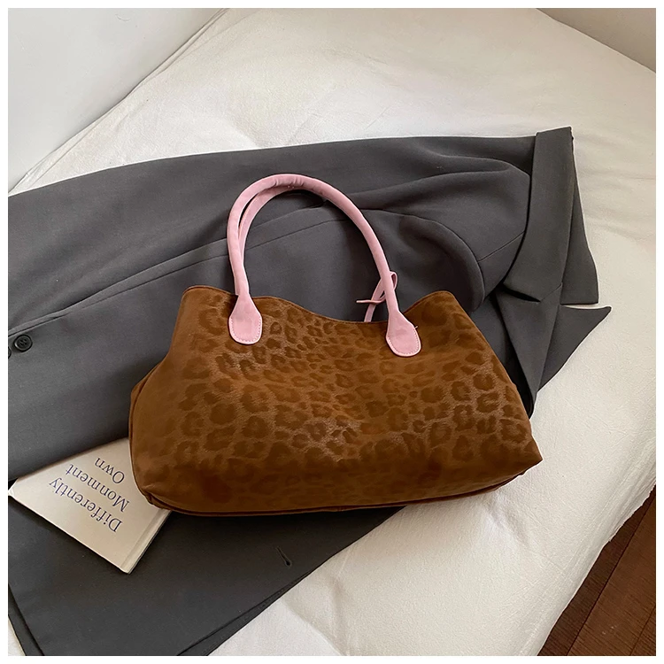 Leopard Print Sewing Thread Hasp Youth Sweet Shoulder Bags for Women 2026 Hot Sale Large Capacity Sense of Luxury Tote Bags