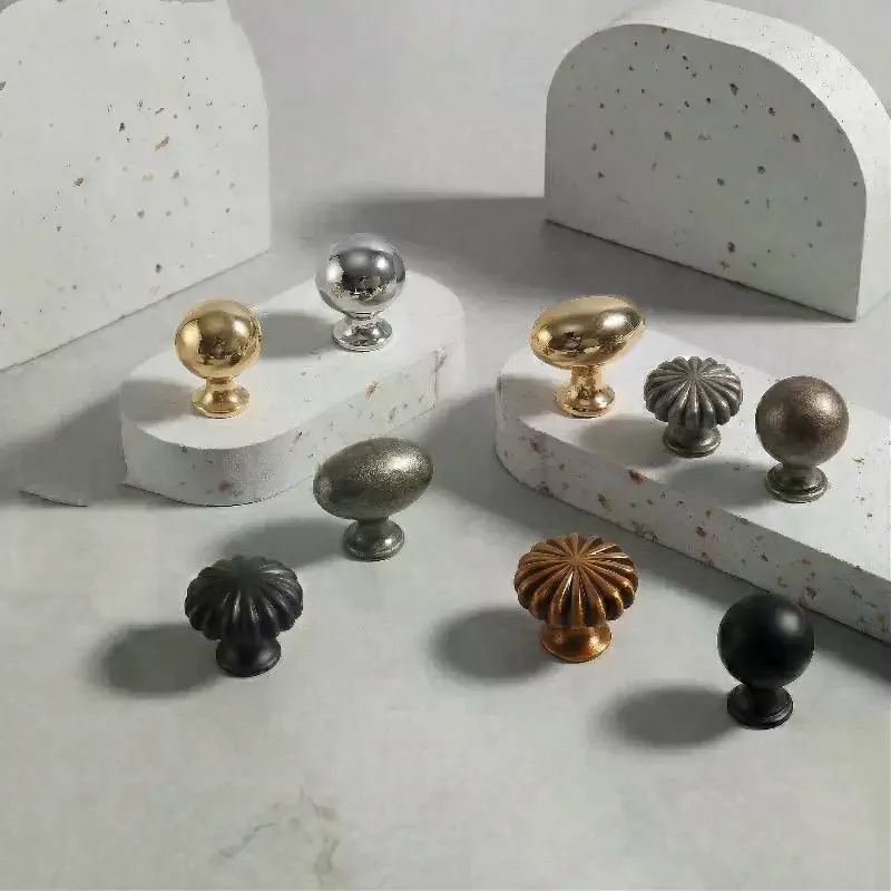Vintage Durable Metal Handles for Cabinets, Wardrobes, Drawers & Bedside Tables (Kitchen Dresser Accessories)