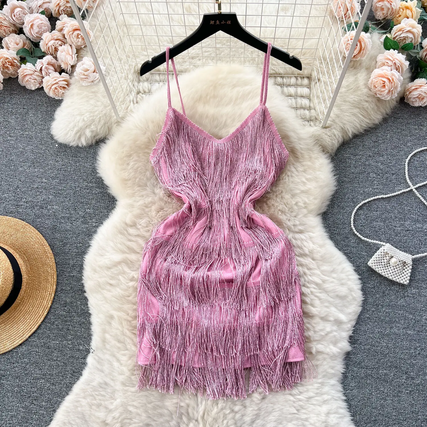 

Foamlina Sexy Shinny Tassels Mini Party Dress Women Elegant Spaghetti Strap V Neck Sleeveless Backless Slim Evening Club Dress