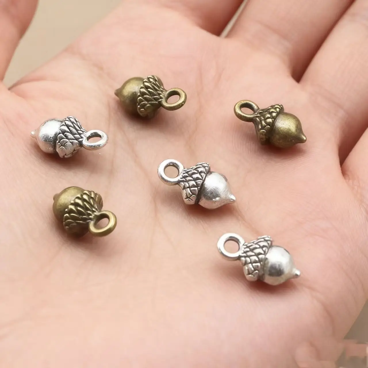 20Pcs/Lot 8*13mm 2025 New Two Color 3D Pine Cone Charms Christmas Pendant Metal Alloy For DIY Necklace Bracelet Earrings Marking