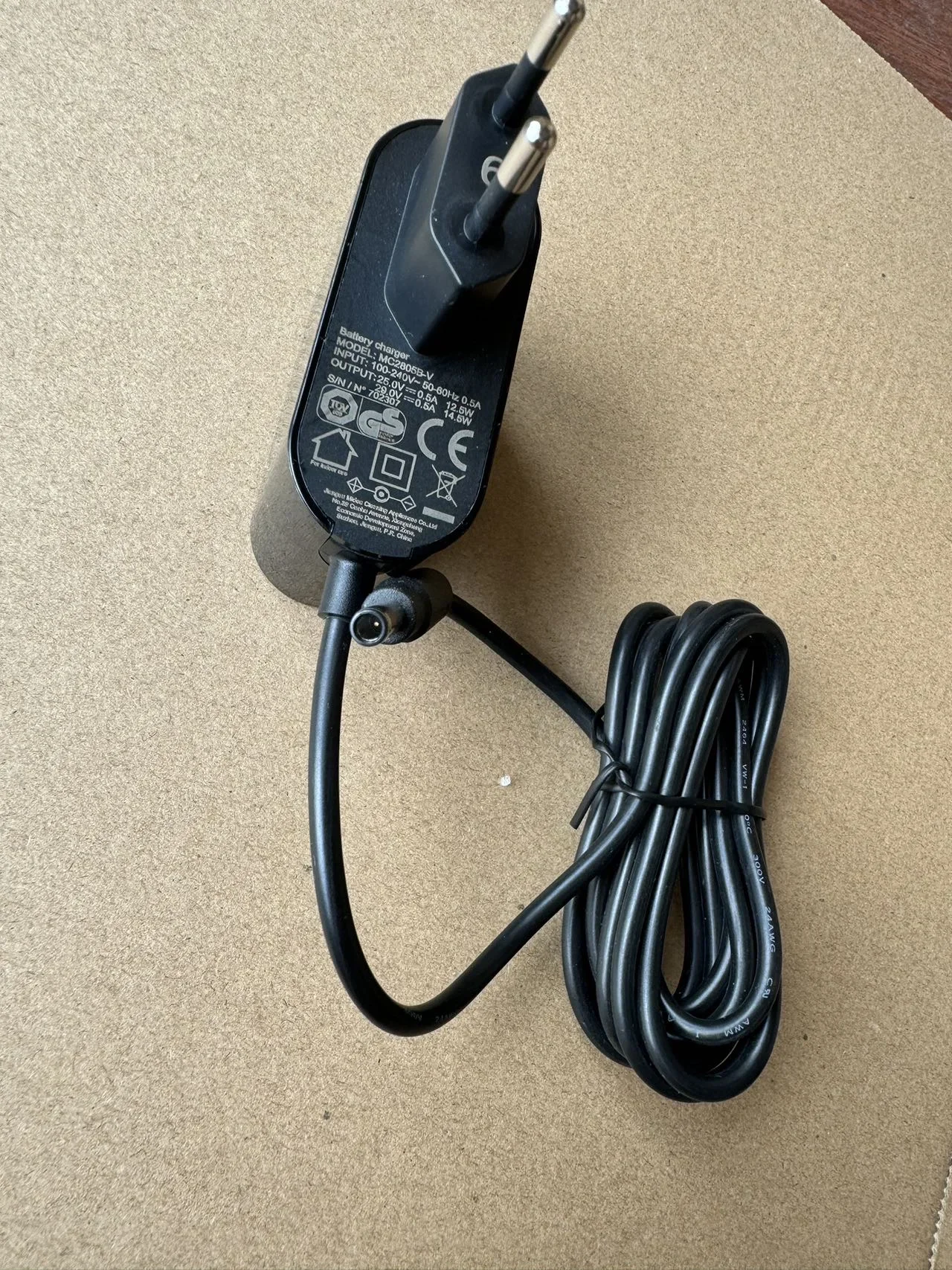New MC2805B-V 0.5A EU Power Charging Adapter for Midea Wireless Vacuum Cleaner V5 P5s P5 pro P6 P6 Snow 25v