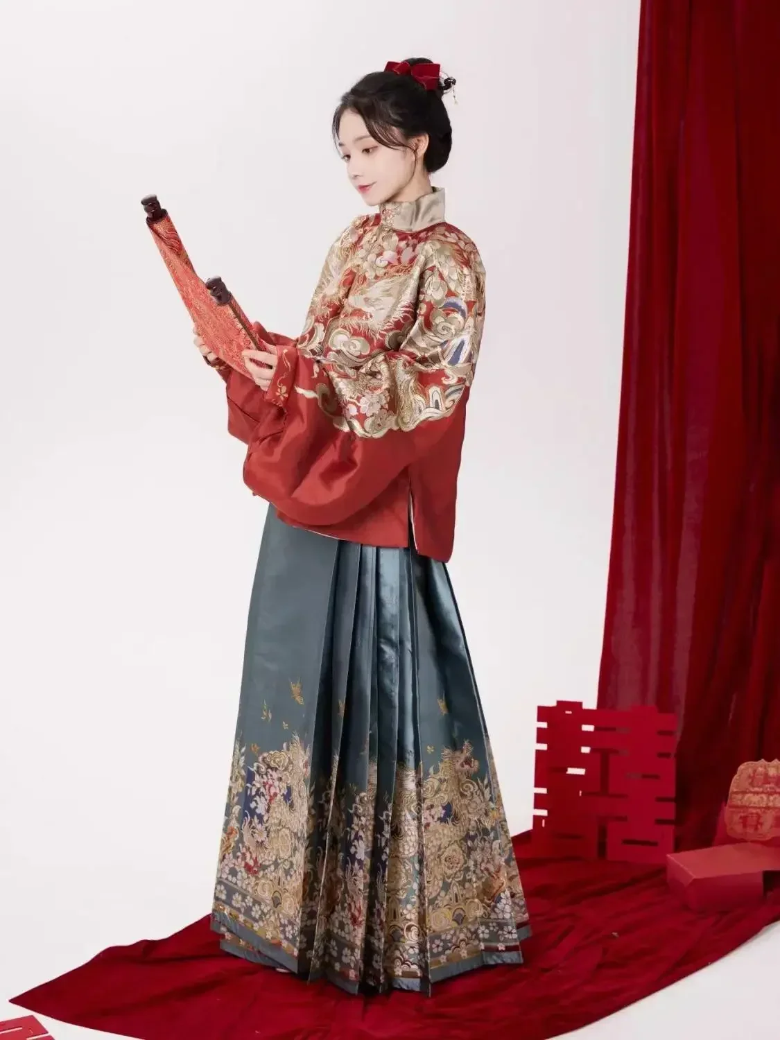 

Chinese New Year Style Hanfu Women's Ming Dynasty Shirt Stand Collar Makeup Flower Red Horse Face Skirt Wedding Dress Tang Set