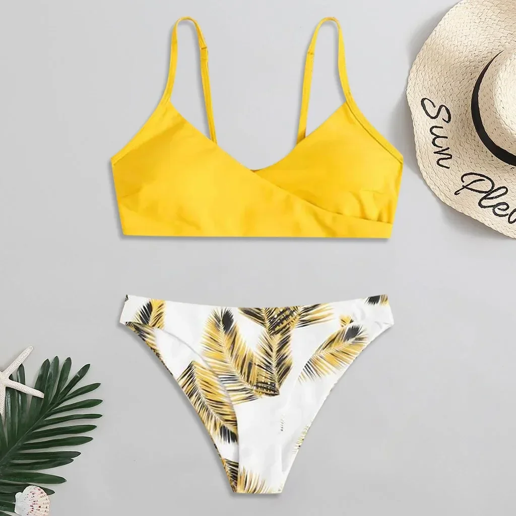 Bikinis con estampado Floral para mujer, traje de baño Sexy con realce, ropa de playa, piscina, 2024