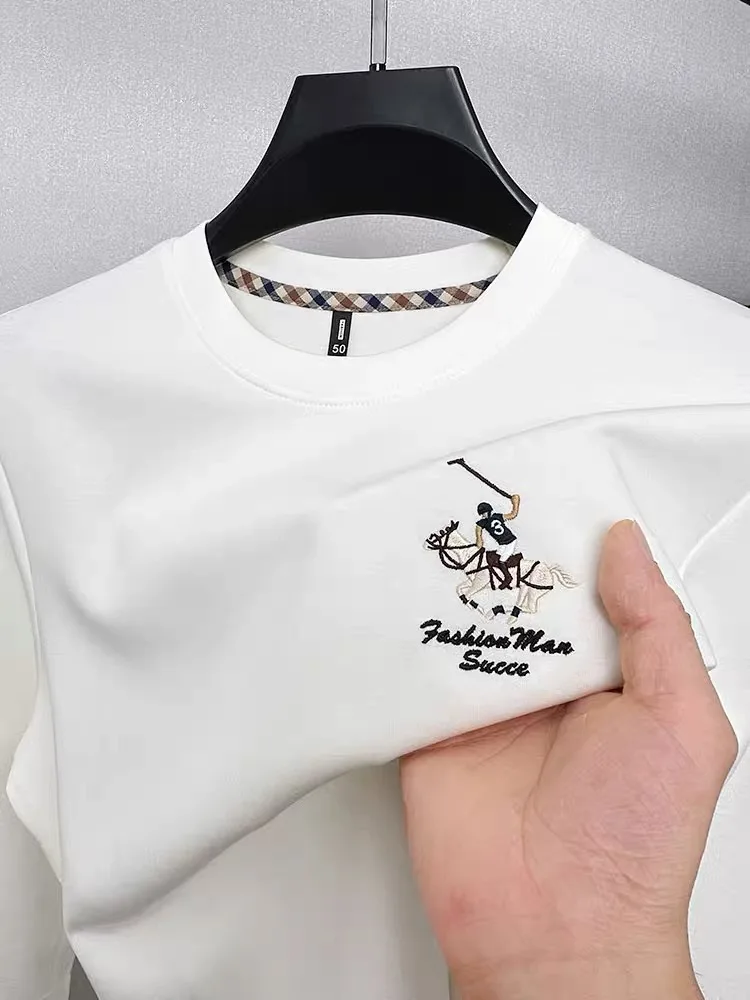 Supreme Strickpullover: Der perfekte Kombi aus Stil, Qualität und Komfort