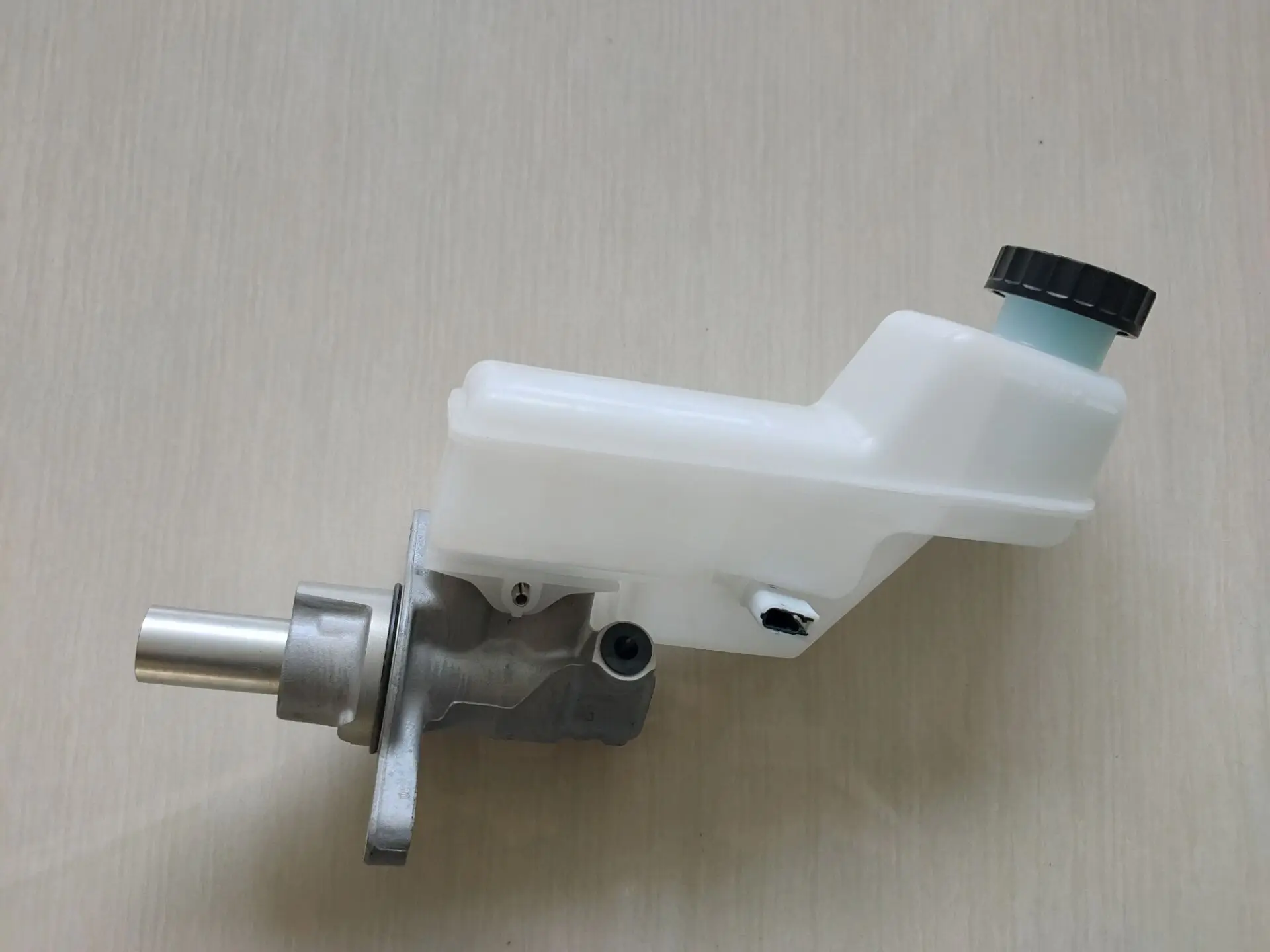 

Auto parts High quality Brake Master Cylinder Brake Master Pump For Geely Emgrand EC7