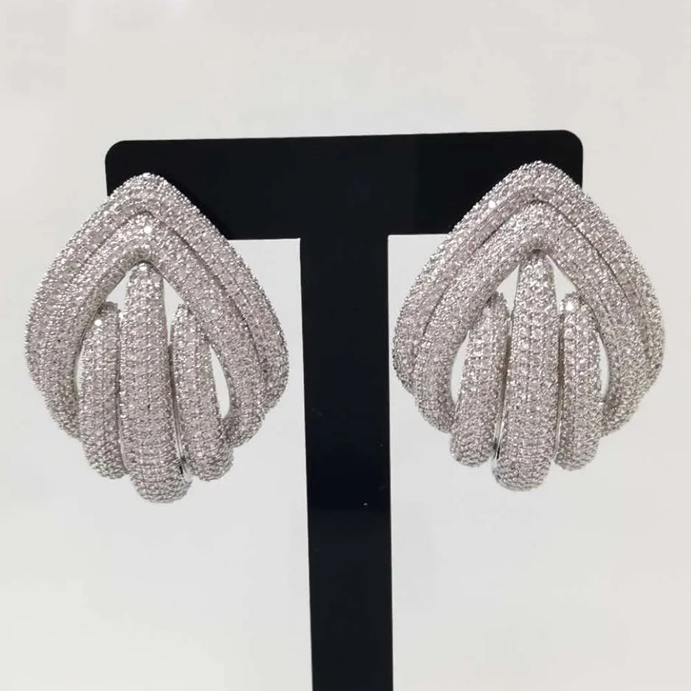 

Soramoore New Chic Popular Shiny Big Earrings Shiny Cubic Zircon For Fashion Noble Women Bridal Wedding Party Accessories
