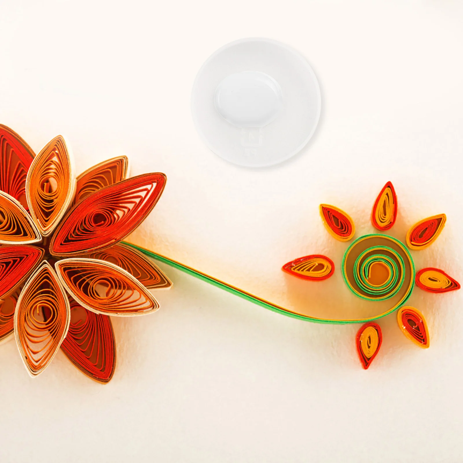 

20Pcs Small Glue Plate Compact Portable Reusable for Various Crafting and Decoration Works Glue Plate Small Round Tray