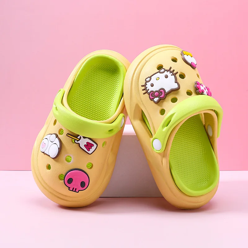 Cartoon Sanrio Hello Kitty Platform Clogs Women Kuromi Skull Charms Lightweight Eva Non Slip Summer Indoor Daily Walking Sandals
