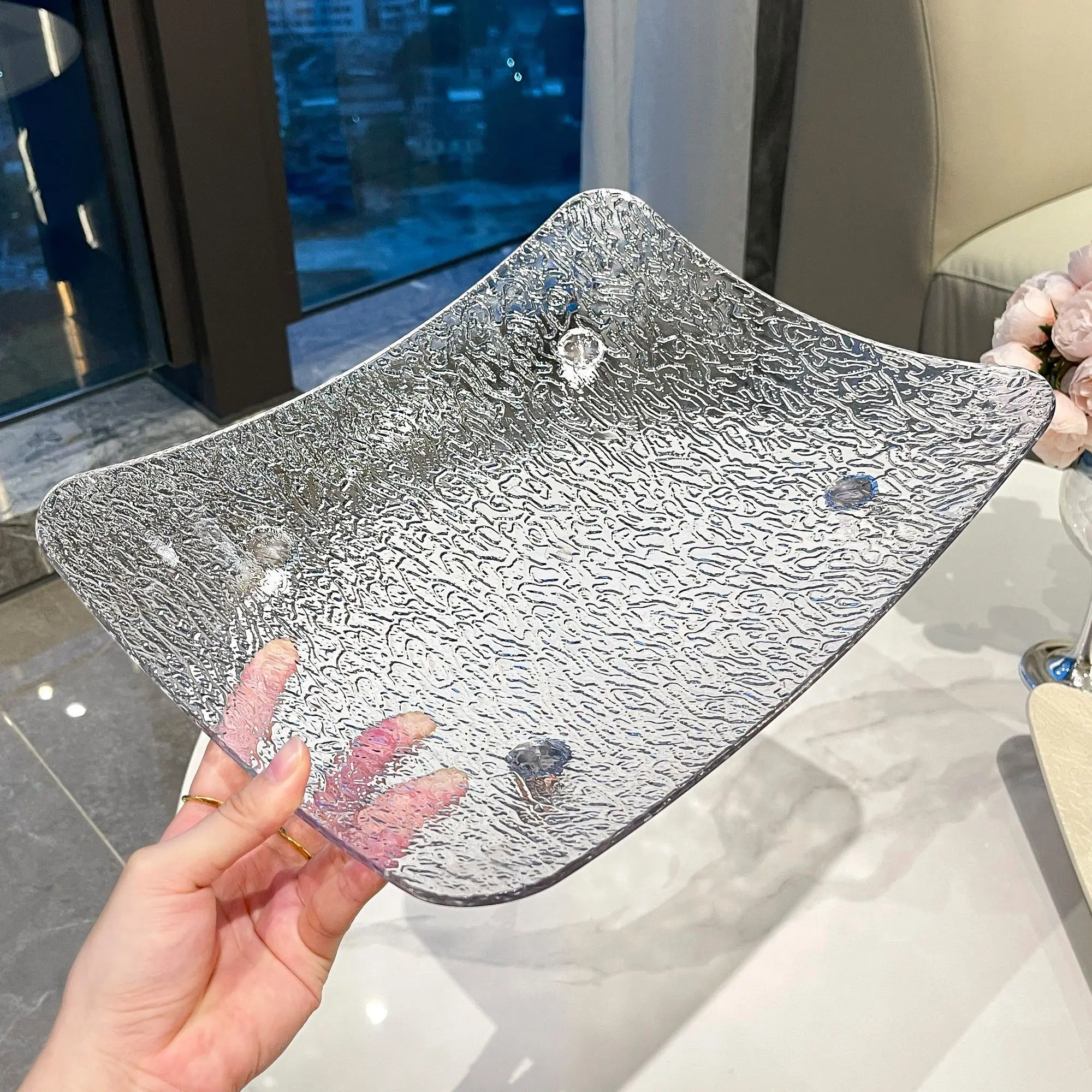 

Элегантная современная сервировочная тарелка для фруктов и сладостей для дома, из экологичного ПЭТ-материала, универсальная, декоративная.