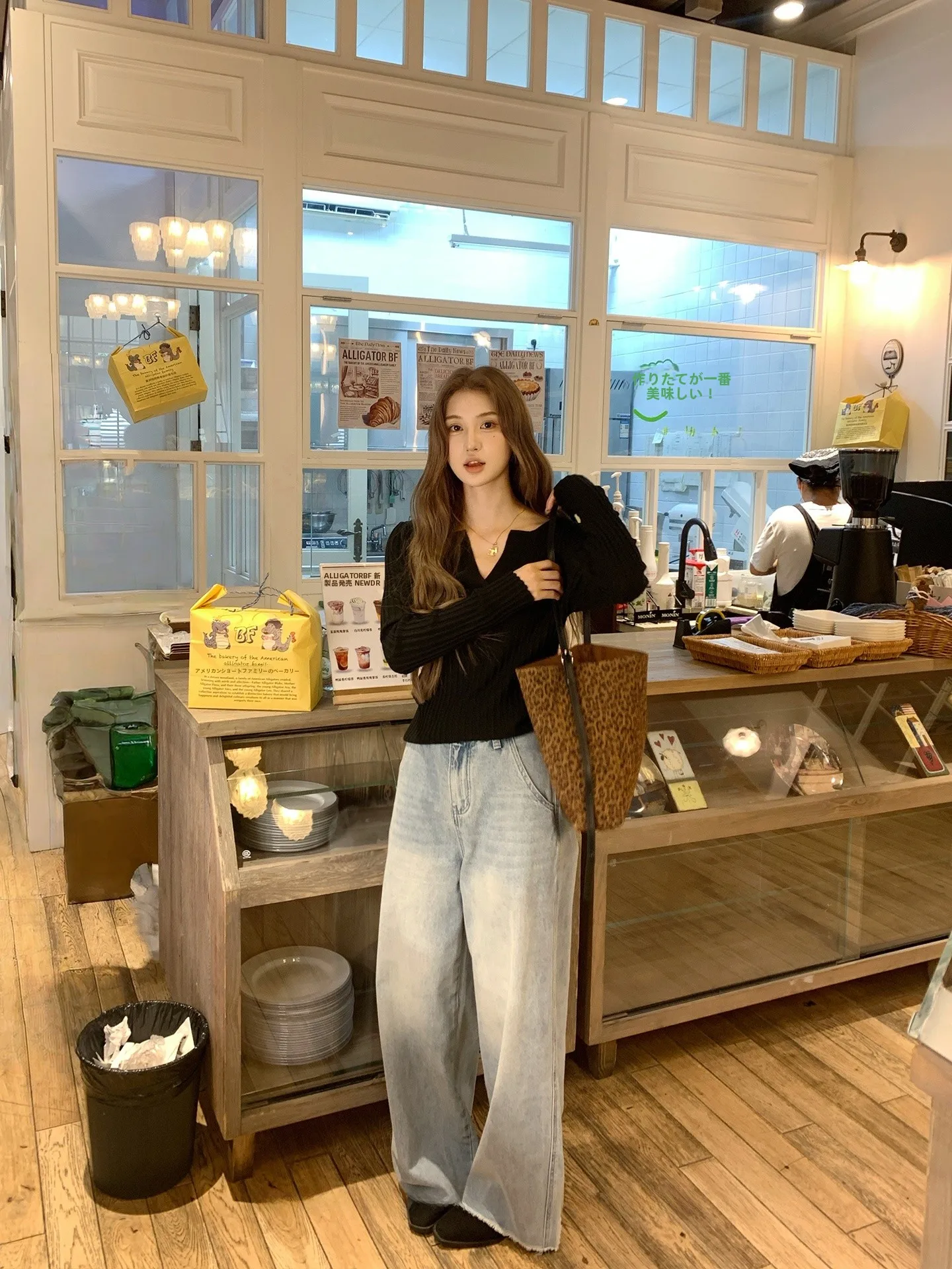 

SSONG Vintage Light Blue Frayed Hem Denim Jeans Women's Autumn Winter High Waist Straight Leg Washed Wide Leg Pants