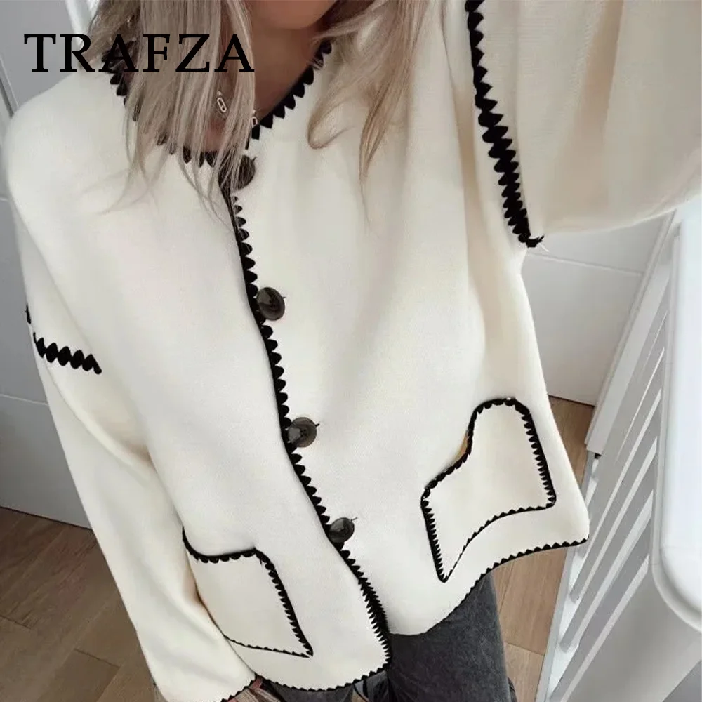 TRAFZA 2023 Autumn Casual Women Coats O Neck Straight Single Breasted Oversized Jackets Winter Patchwork Elegant Female Outwears