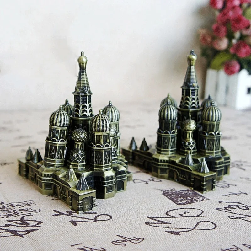 

New Russian Kremlin Architecture Model Red Mill Ornament Bronze Metal Craft Texture Ornament Home Decoration