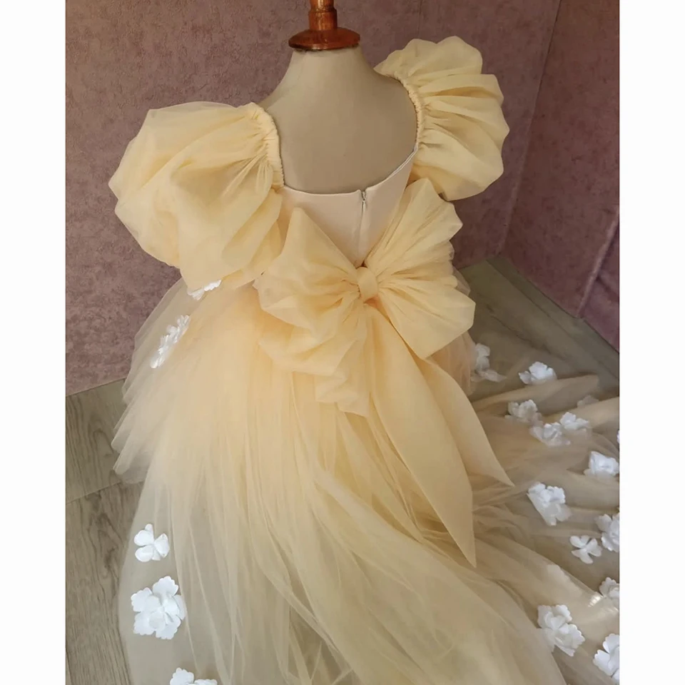 Customized High-Low Puff Sleeves Bow Flower Girl Dress For Wedding 2025 Ball Gown Sweep Train Princess First Communion Gowns