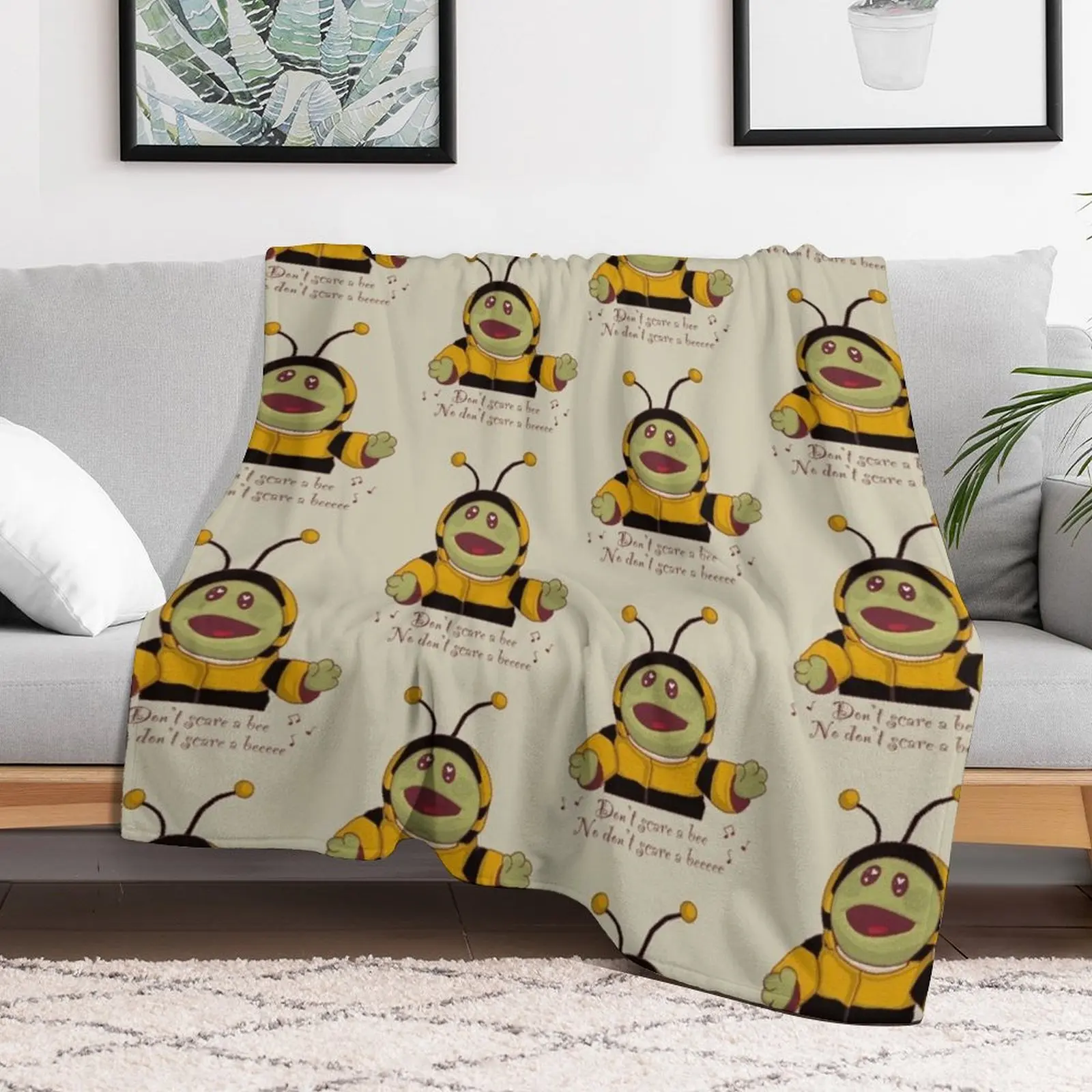 Nanalan didna??t scare a bee Throw Blanket Compact Warm Blanket for Car Road Trip