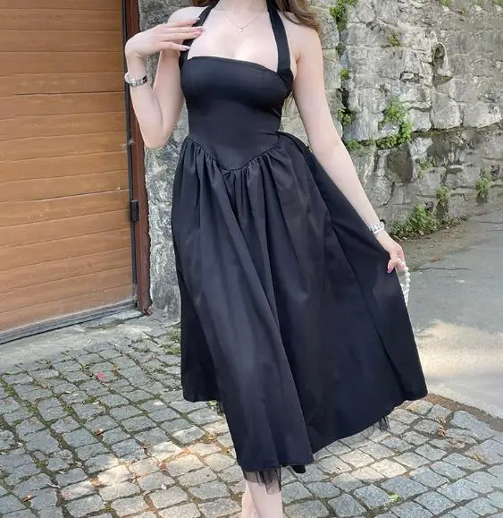 2025 Autumn New Elegant Sexy Solid Color Sleeveless Collarless Hanging Neck Backless Casual Dress Female Clothing