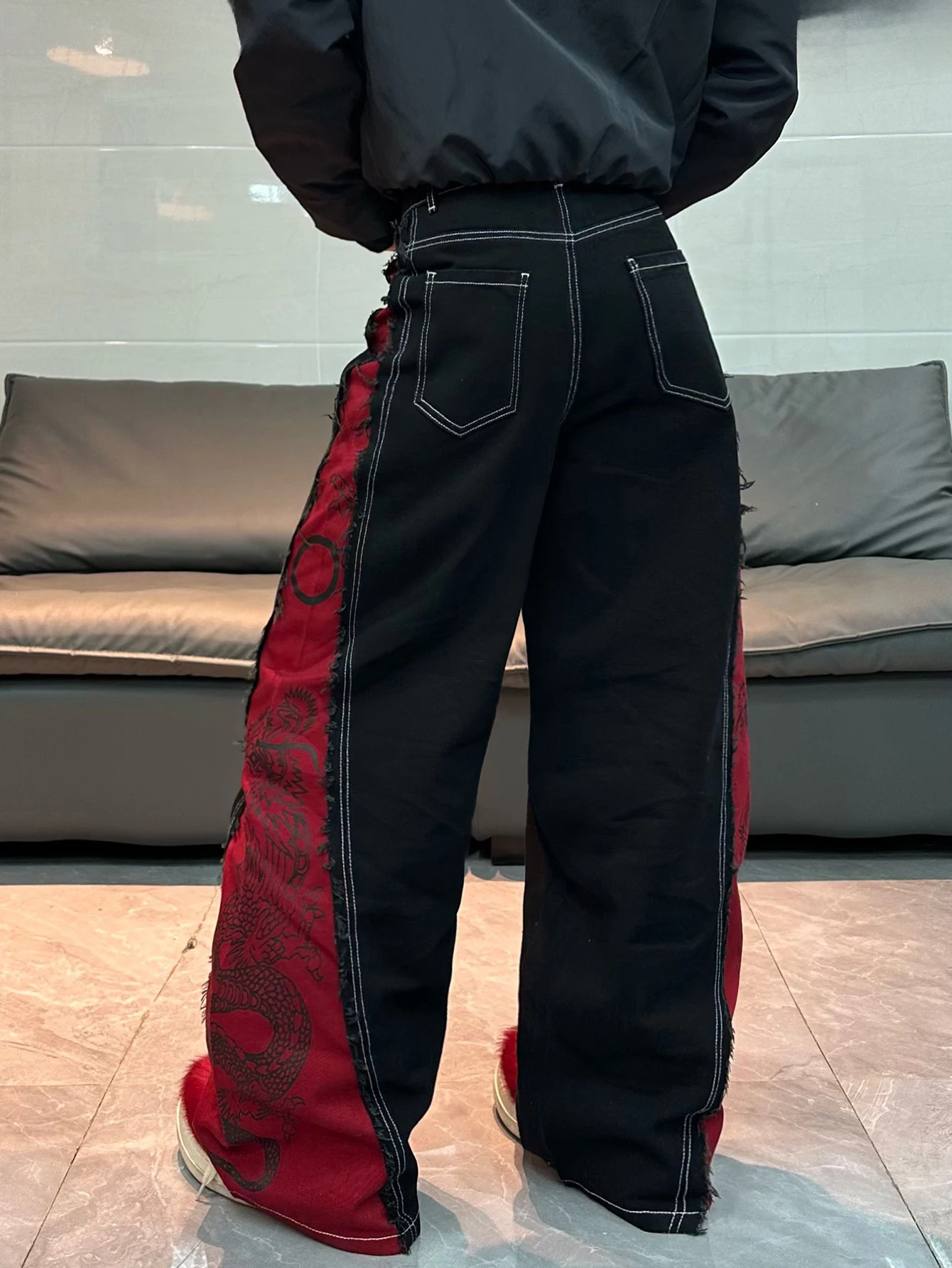 1 Pc American Street Hip-Hop Fur Edge Contrasting Color Splicing Loose Jeans, Retro Distressed Washed Printed Black Wide-Leg Pan