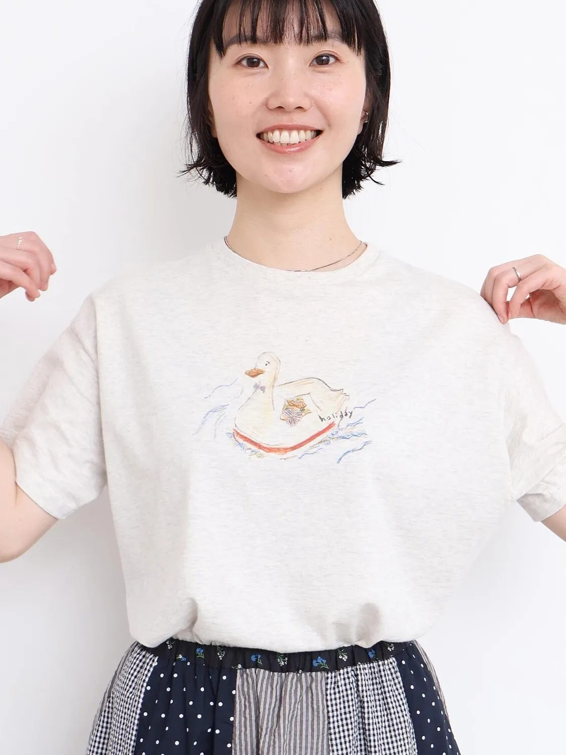 Japanese Style Hand Drawn Graffiti Picnic Oil Painting Feel Spring Outing Day T Shirt Casual Standard Fit Short Sleeve round ...