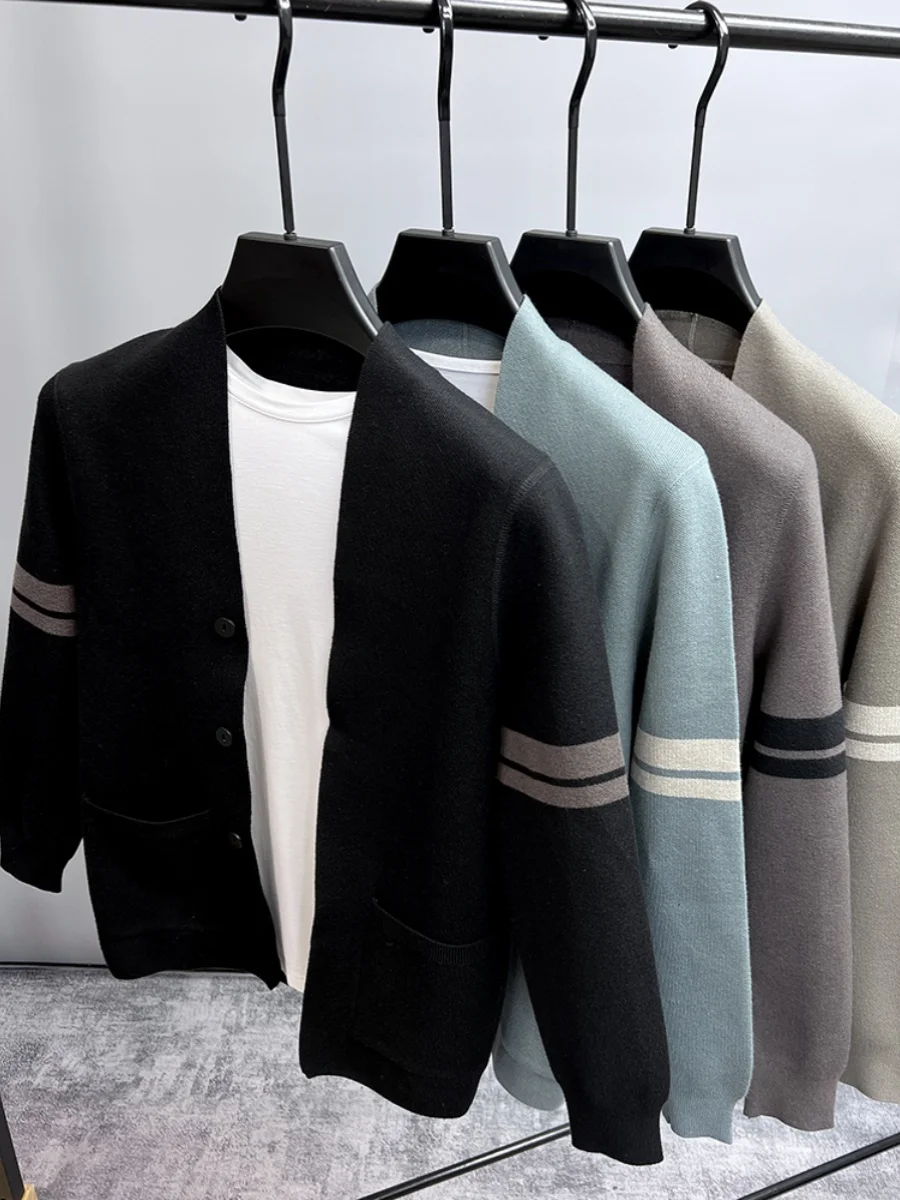 

Модный мужской вязаный свитер для ранней осени, приталенный, с V-образным вырезом, с длинными рукавами, повседневная верхняя одежда для молодежи
