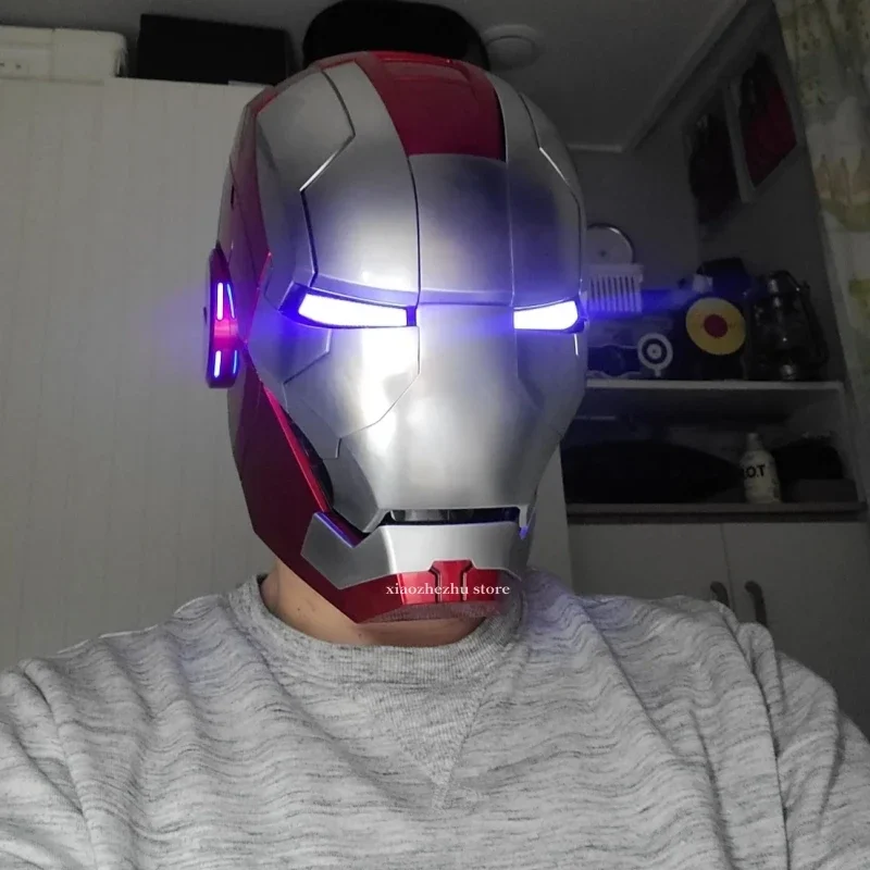 

Marvel Iron Man Autoking 1/1 Mk5 Helmet Remote And Voice Control Iron Man Automatic Helmet Mask With Led Light Figure For Boys