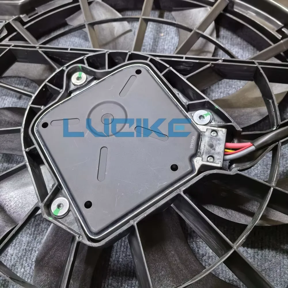 Car Auto Cooling Fan Radiator Fan For LANDROVER RANGE ROVER HSE 2014- OEM LR084438/LR036523/LR069901/CPLA-19E735-A