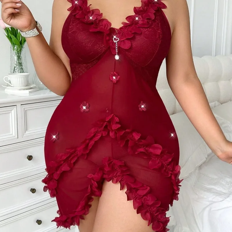 

A New Sexy Lace Nightgown for Plus-size Girls Pure and Sensual Mesh Lace Pajama with Design Alluring and See-through Home Wear