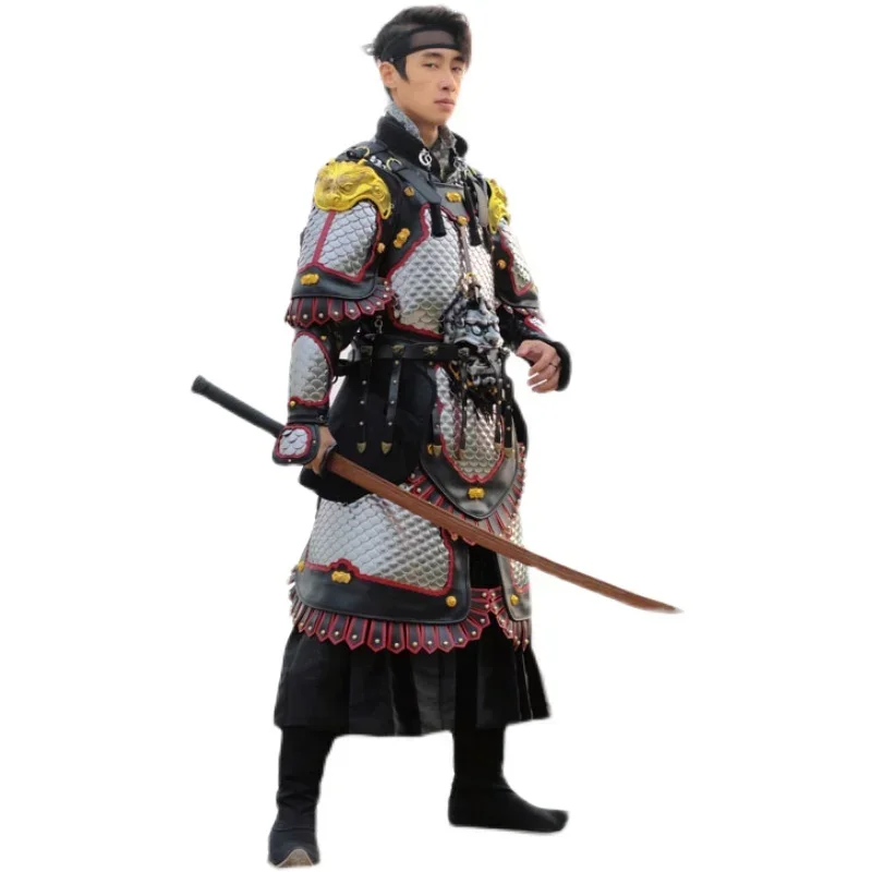 Armure générale de prairie chinoise, échelle de poisson, officier de la dynastie Tang, acier inoxydable, fer argenté