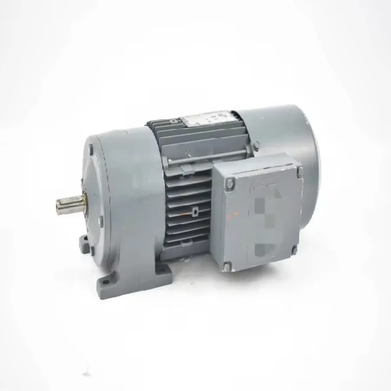 

Мотор-редуктор PLC R30DT80K8-4BM R30 DT80K8-4BM