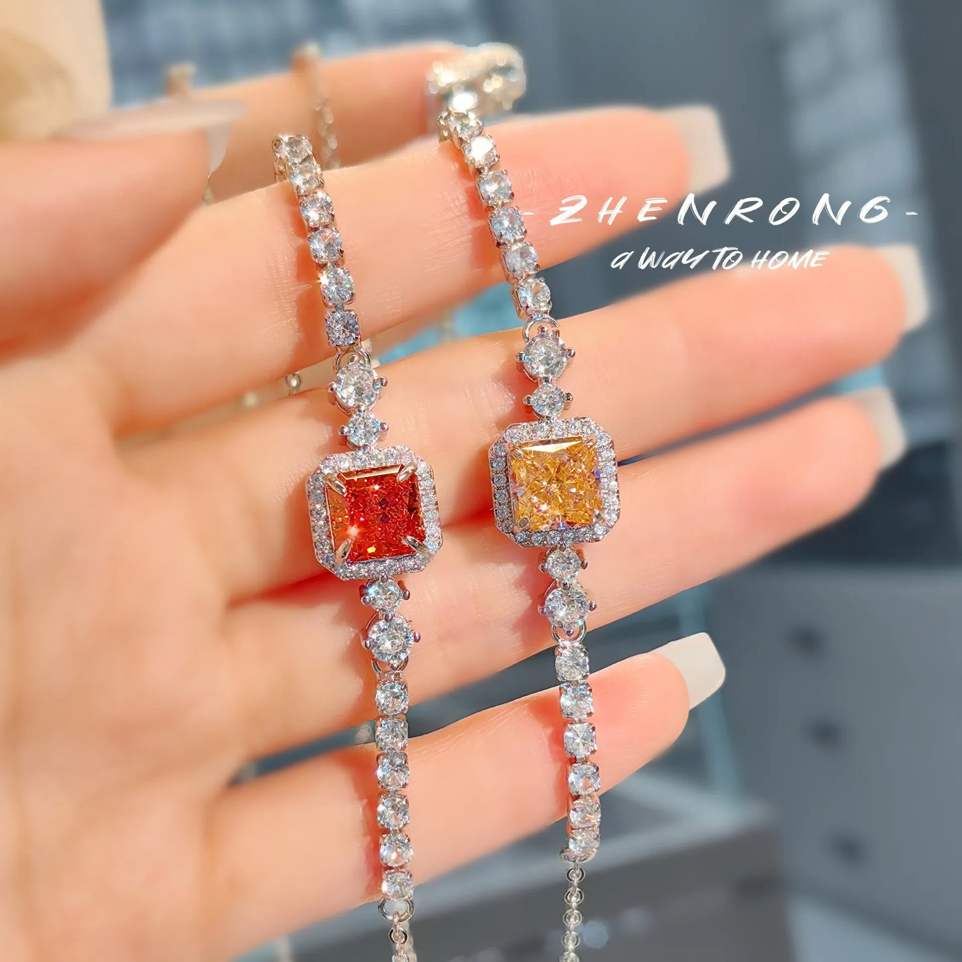 2024 New Trend Red/Champagne Square Ice Flower Cut High Carbon Diamond Bracelets Women's Fashion Silver Color Chain