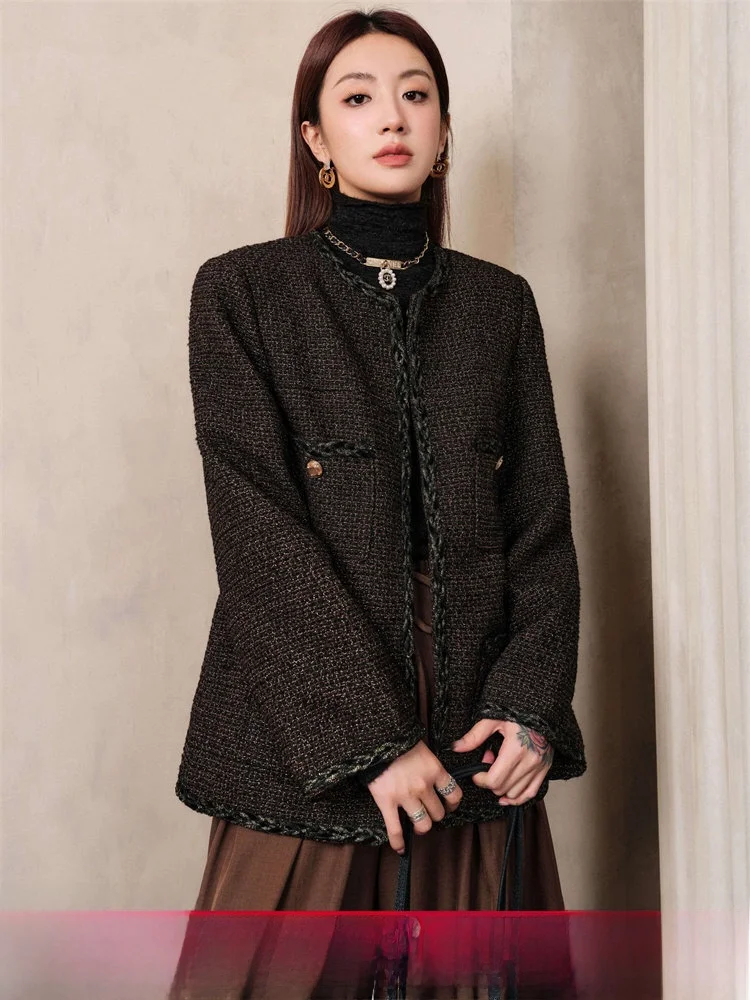 

Куртка Chill Zoe Classic Elegance Bla, женская, весна 2026, новая, для города, ветрозащитная, прямого кроя, из смесовой ткани (полиэстер, шерсть)