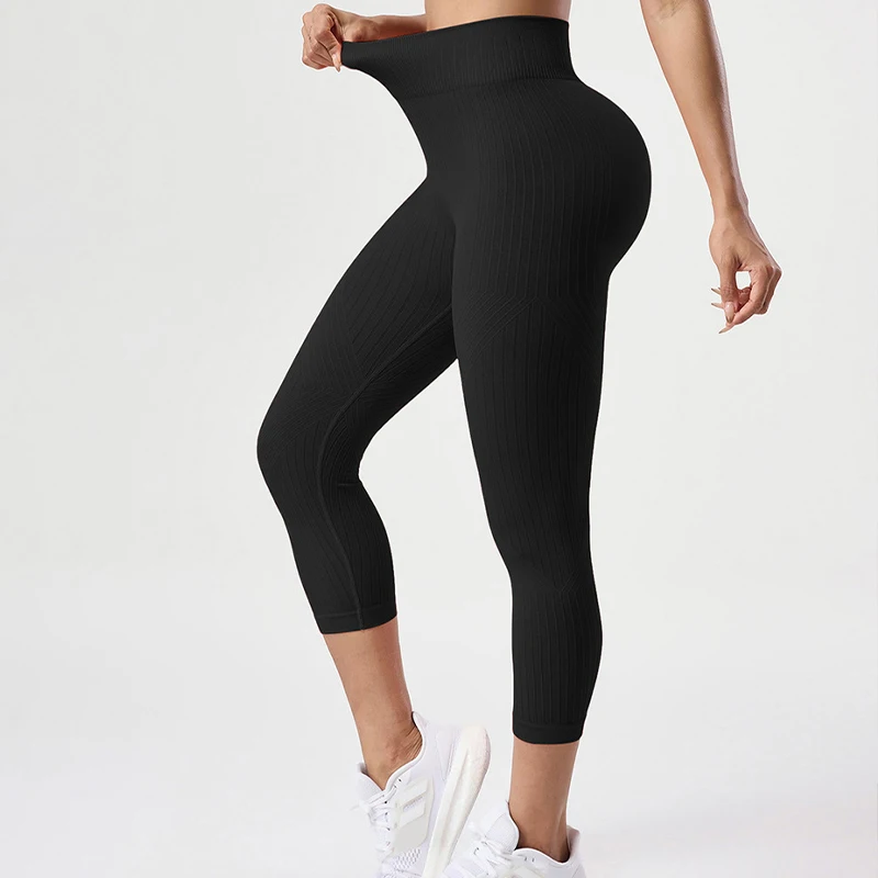 Yoga Sports Shorts Women Knited Slim Leggings High Waist Stretchy Gym Running Fitness Line Design Hip Liftting Capri Pants