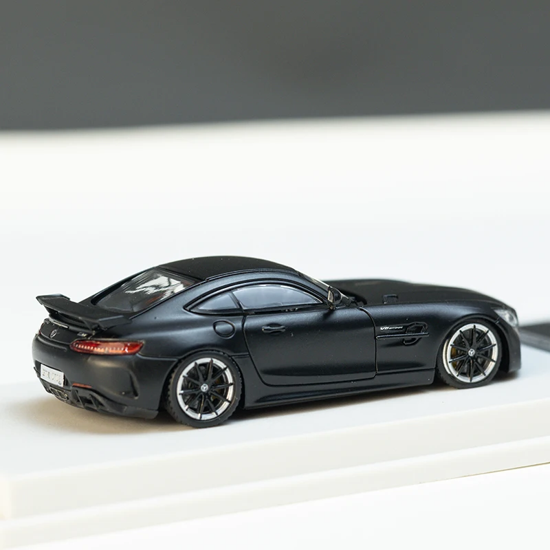 Diecast Car Model 1/64 Scale Mercedes Benz AMG GTR Car Model Simulation Alloy Benz AMG GTR Vehicle Collection Ornament