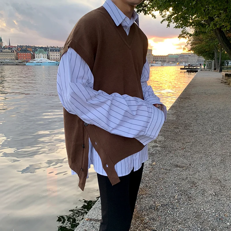 

clothing men's autumn loose sleeveless sweater vest Korean fashion V-neck side buttons v collar kintted waistcoat new Y4232
