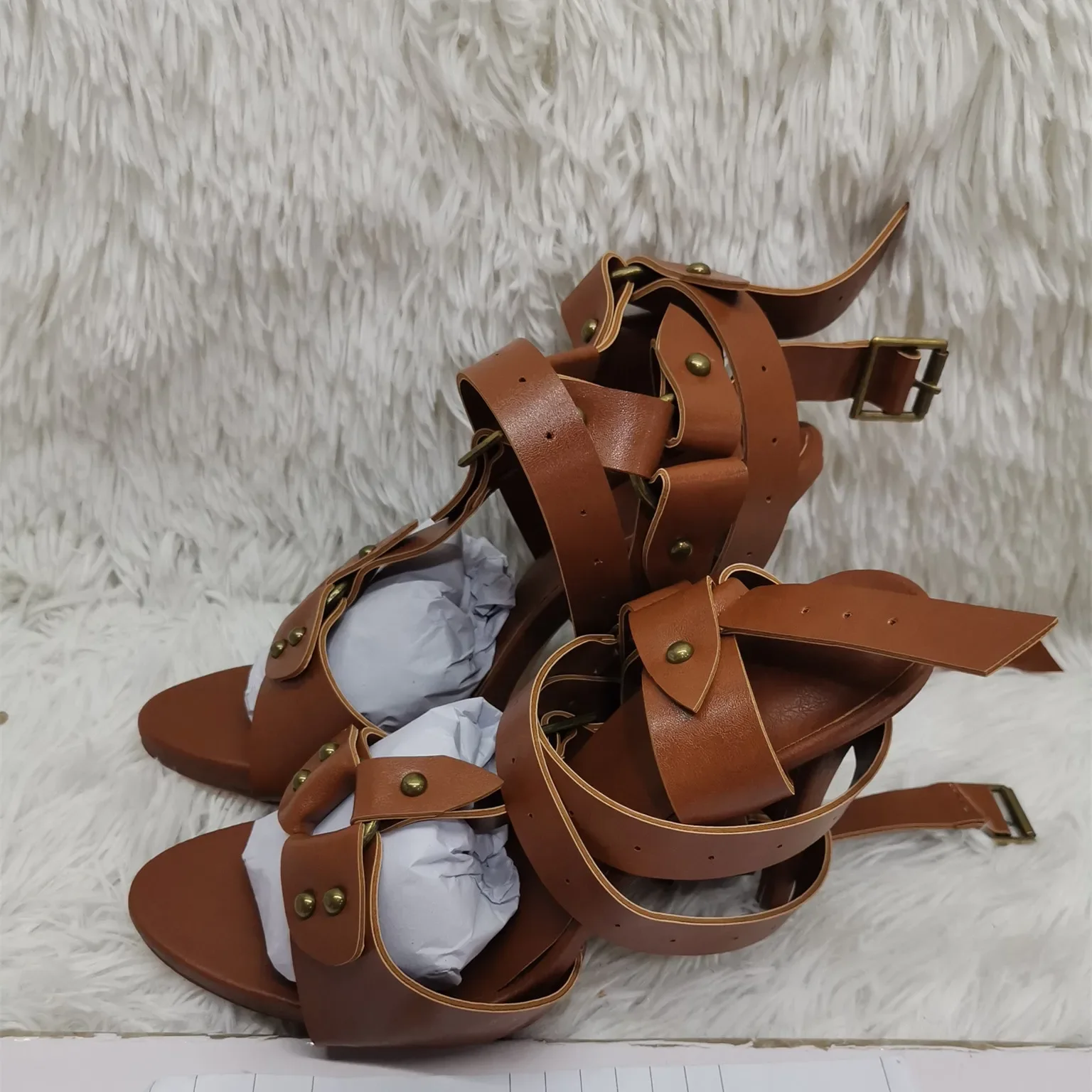 

Женские сандалии с перекрестным ремешком на щиколотке в римском стиле, летние туфли-лодочки на тонком каблуке с пряжкой и открытым носком, женские подиумные туфли на высоком каблуке