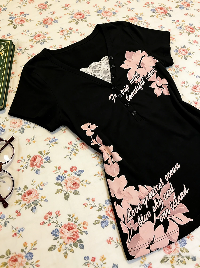 American Retro High Street Slim Black Niche Design Top Fashionable Lace Patchwork Skin Friendly Versatile Short Sleeved T-shirts