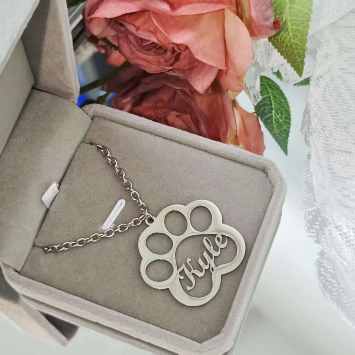 Custom Stainless Steel Necklace Personalized Letter Necklace Claw Shaped Nameplate Necklace Children And Women Holiday Jewelry