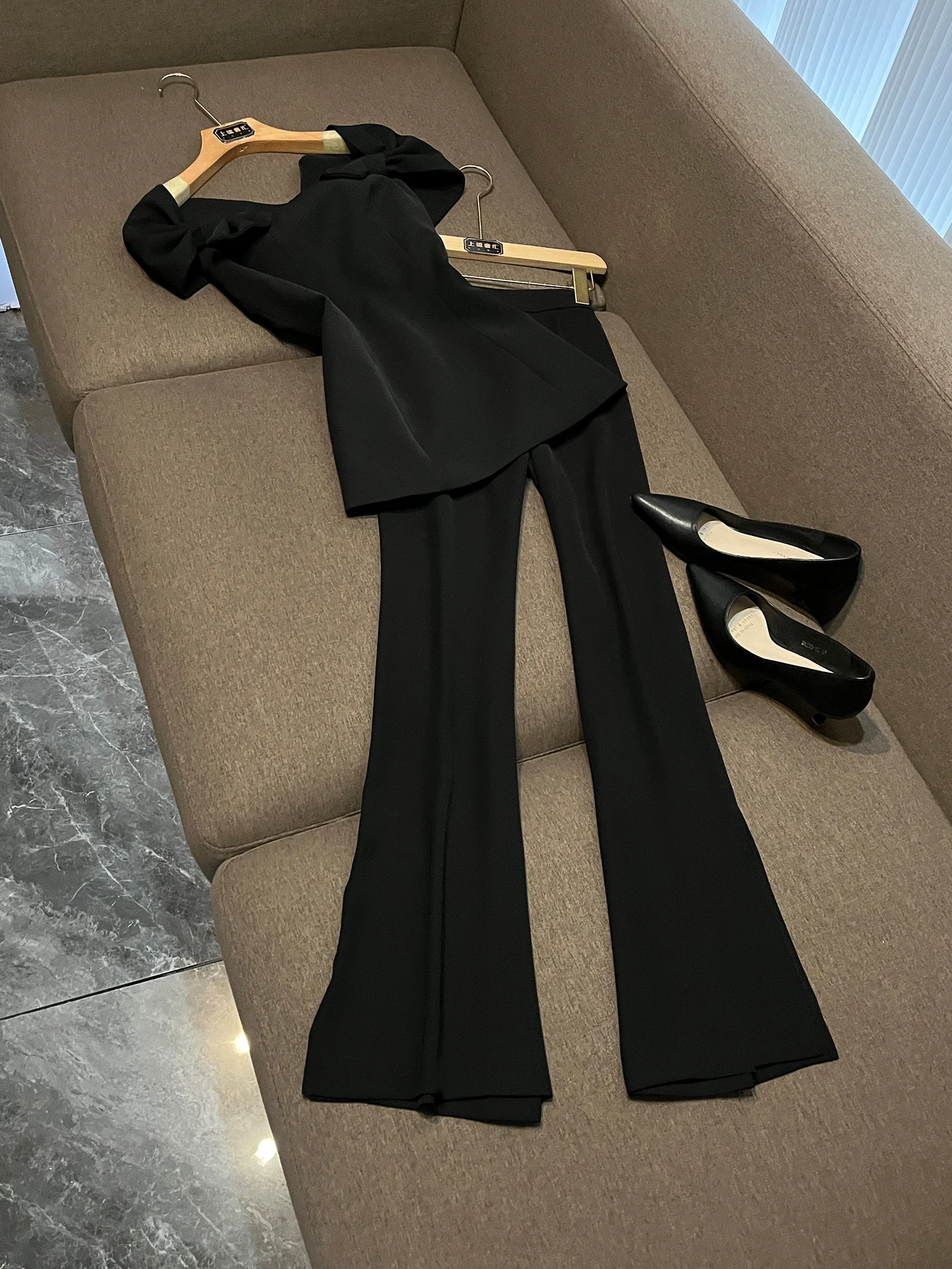 

Ele Bla Knot Slim Fit Костюмный комплект Маленький дизайн Sense Commute Faion Женский комплект из двух предметов Осенняя одежда