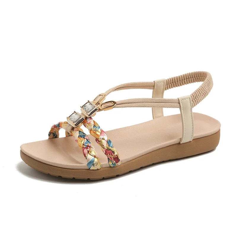 الصنادل النسائية 2025 رائجة البيع شريط مرن أحذية نسائية موضة الطباعة صندل كاجوال Swomen الصيف حجم كبير صندل مسطح