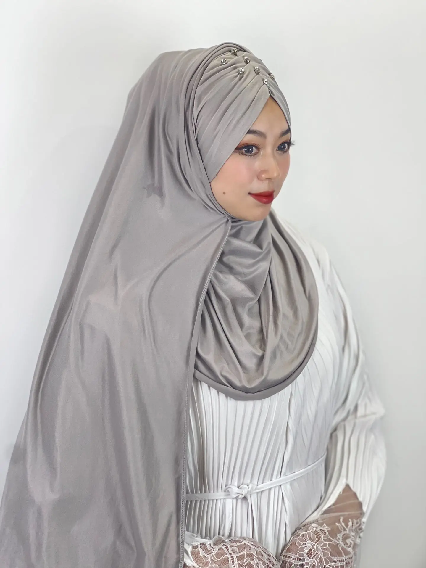 Moslim Instant Sjaal Zachte Hijab Tulband Jersey Hijaabs Voor Vrouw Islamitische Arabische Hoofddoek Wrap Sjaal Pull On Ready Sjaals Mujer