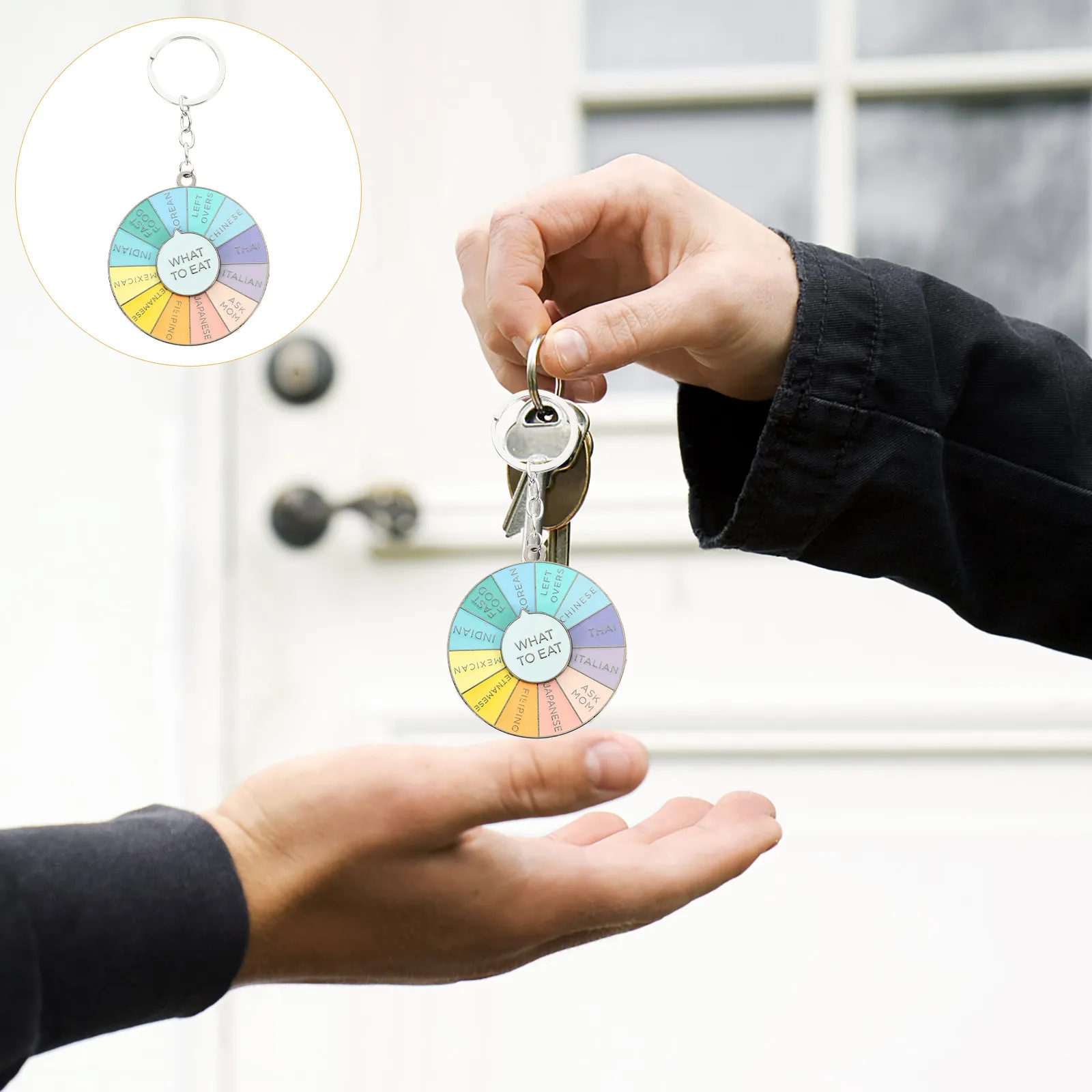 Metal Roulette Wheel Keychain Pendant Vintage Style Keyring Bag Pendant Charm Decorative Key Holder Hanging Ornament Gift