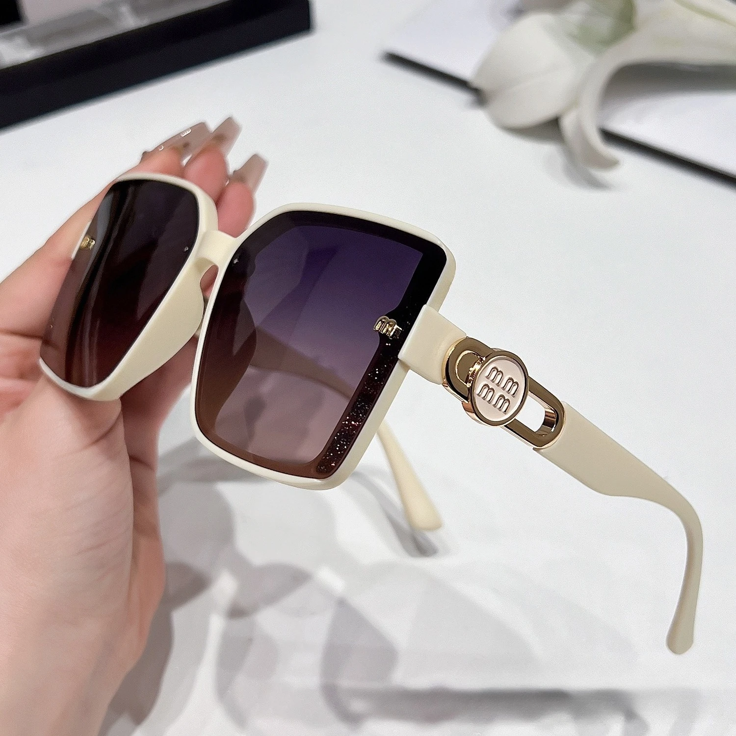 

2025 Luxury Polarized Sunglasses: HD UV Protection Driving Glasses, Designer Style Shades for Men & Women​