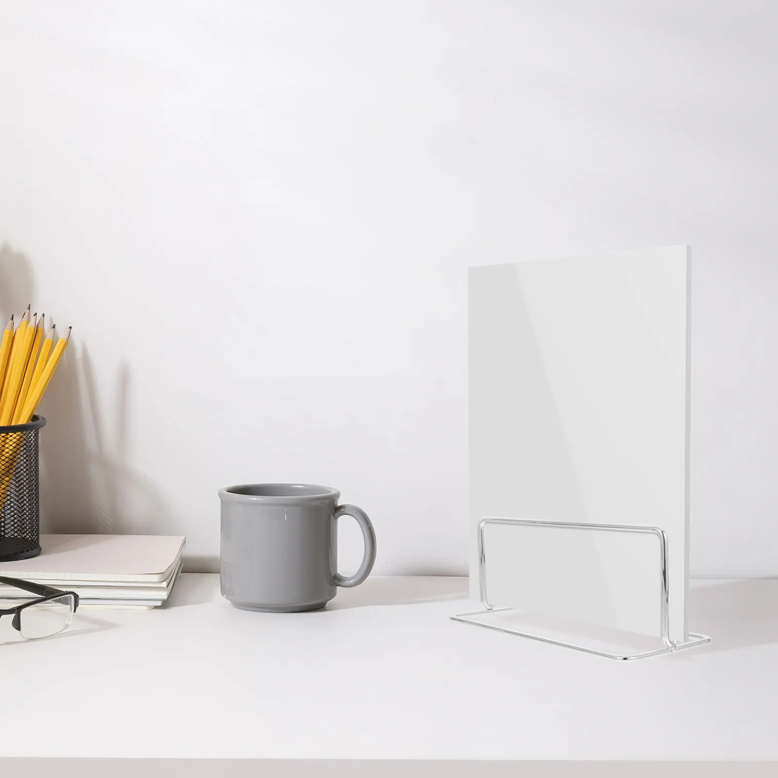 

Передвижной кронштейн-держатель для перегородок и экранов-разделителей: основание-зажим для школьных экзаменов, офисных панелей для обеспечения конфиденциальности, портативный, устойчивый, минималистичный дизайн