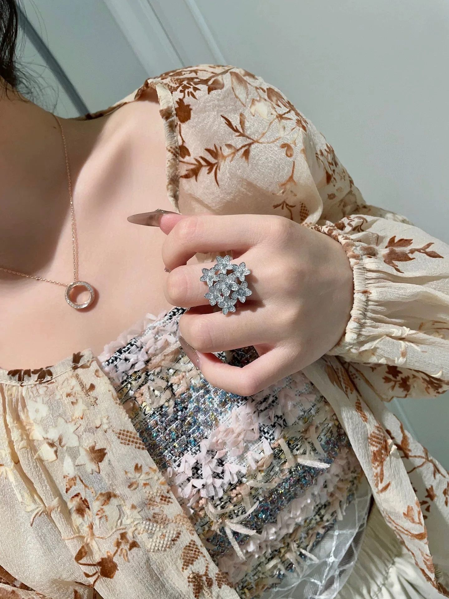 New 2025 Trend Hot Brand Anniversary Gifts Jewelry Earrings For Women Pure 925 Sliver Wild Bright Flower Group Elegant Charming